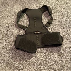 Posture brace
